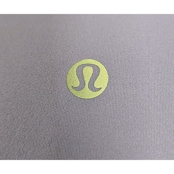 Lululemon Align HR Shorts 8" Lavender Purple Buttery Soft  Women’s Size 8 - Picture 3 of 8